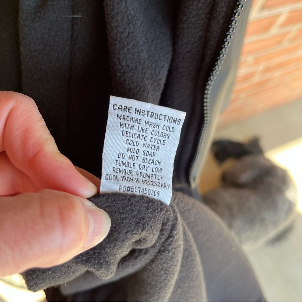 Unisex Totes black fleece lined trench coat with zip off hood. Large - Picture 14 of 15